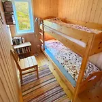 7 Person In * Lyngdal
